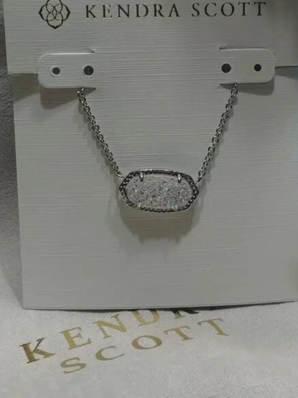 Kendra Scott necklace